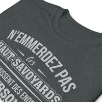 Thumbnail for T-shirt idée cadeau humour Haut-Savoyards ne les emmerder pas.