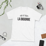 Ici c'est la Bigorre - T-shirt standard - Ici & Là - T-shirts & Souvenirs de chez toi