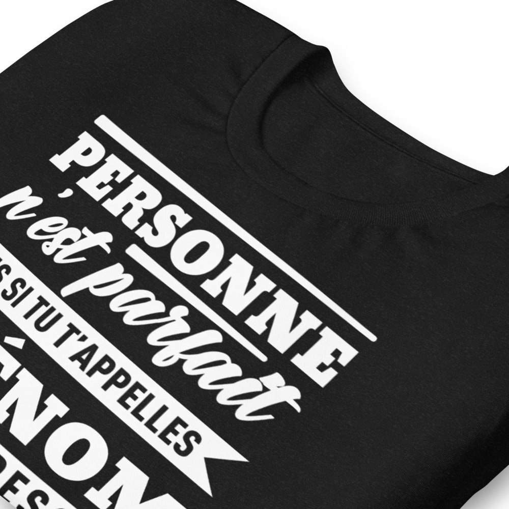 T-shirt personnalisé violet - Votre prénom en design unique