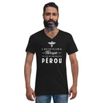 Je n'ai pas besoin de thérapie, j'ai juste besoin d'aller au Pérou - T-shirt Col V unisexe - Ici & Là - T-shirts & Souvenirs de chez toi