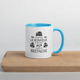 Il est où le bonheur, il est où ? Il est en Bretagne - Tasse Mug de couleur - Ici & Là - T-shirts & Souvenirs de chez toi