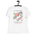 J'm'en fous je suis Normande - T-shirt décontracté femme - Ici & Là - T-shirts & Souvenirs de chez toi